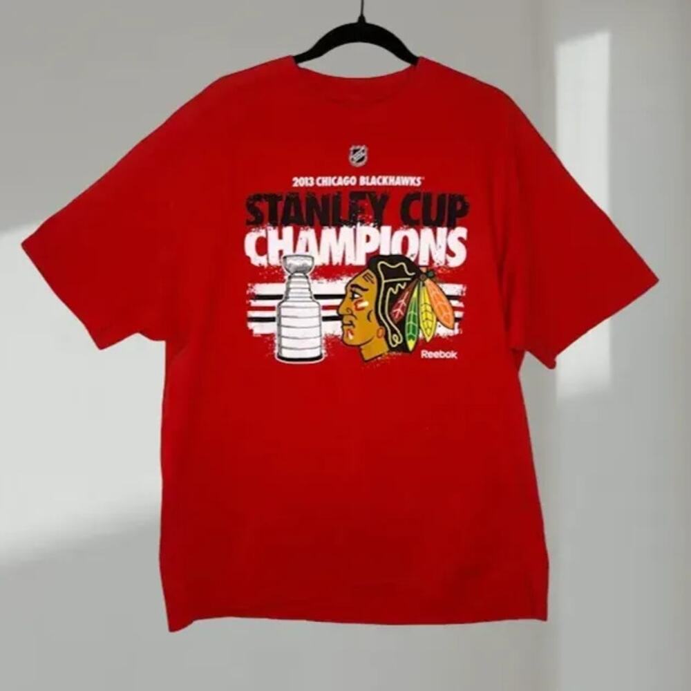 Reebok Chicago Hockey Champions Graphic T-Shirt – Red (Men’s XL)